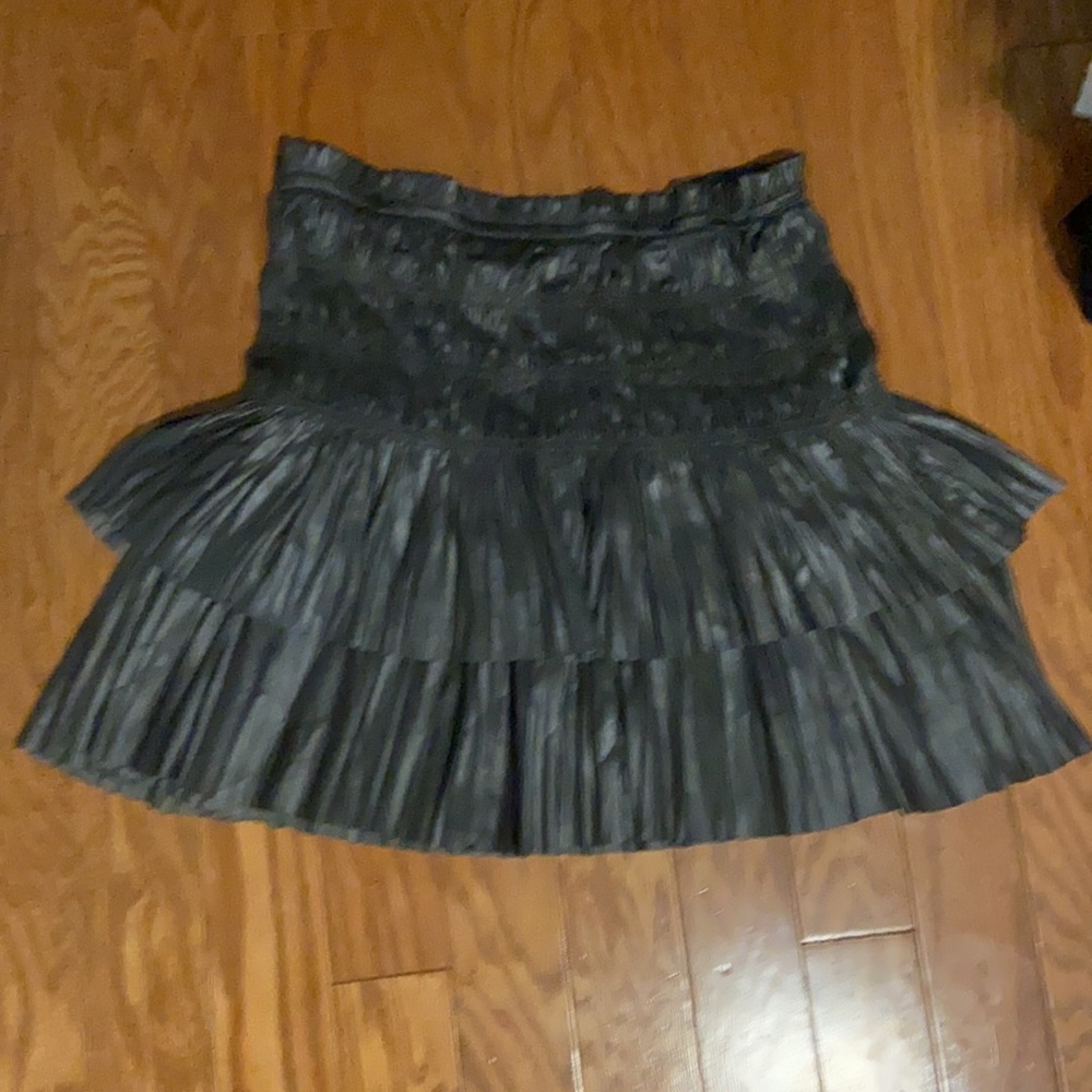 Metallic silver skirt - Picture 2 of 2